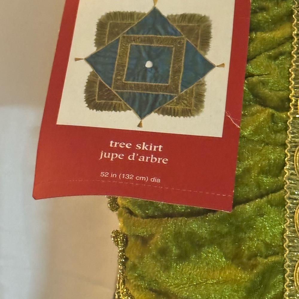 Pier 1 IMPORTS-PEACOCK Christmas Tree Skirt, NWT